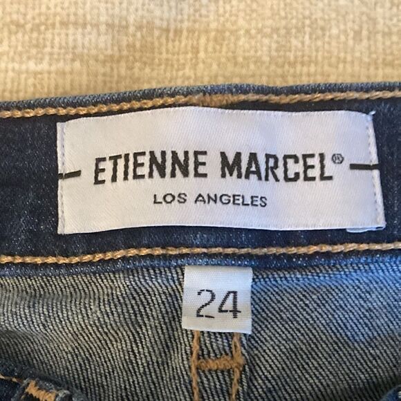 Etienne Marcel Denim Red Zipper Skinny Distressed Jean. Size 24. - Picture 9 of 10